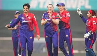 Delhi Capitals Edge Mumbai Indians in Last-Ball Thriller
