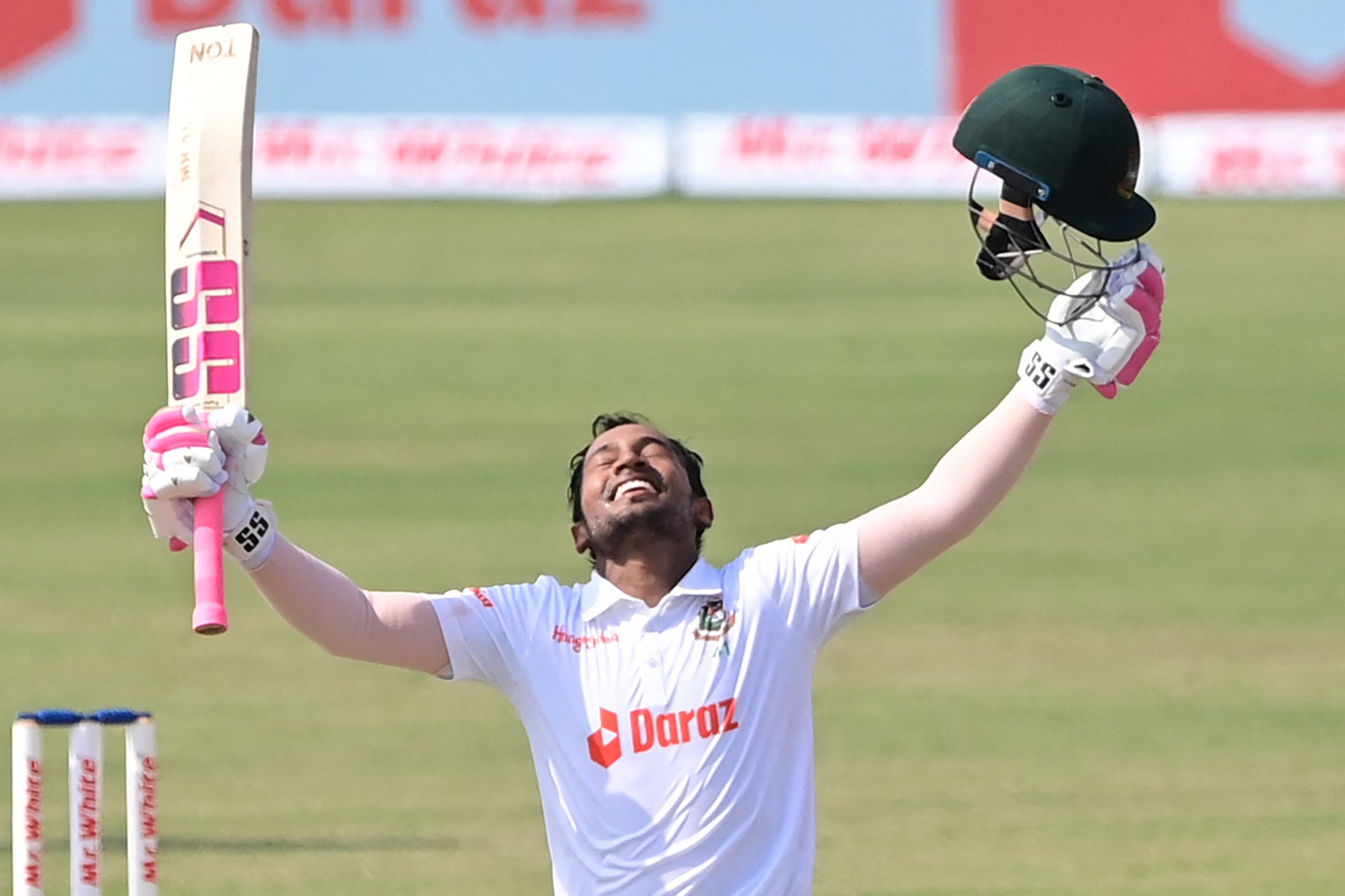 Rahim’s Heroic Big 163 Puts Bangladesh on Top in Galle Test
