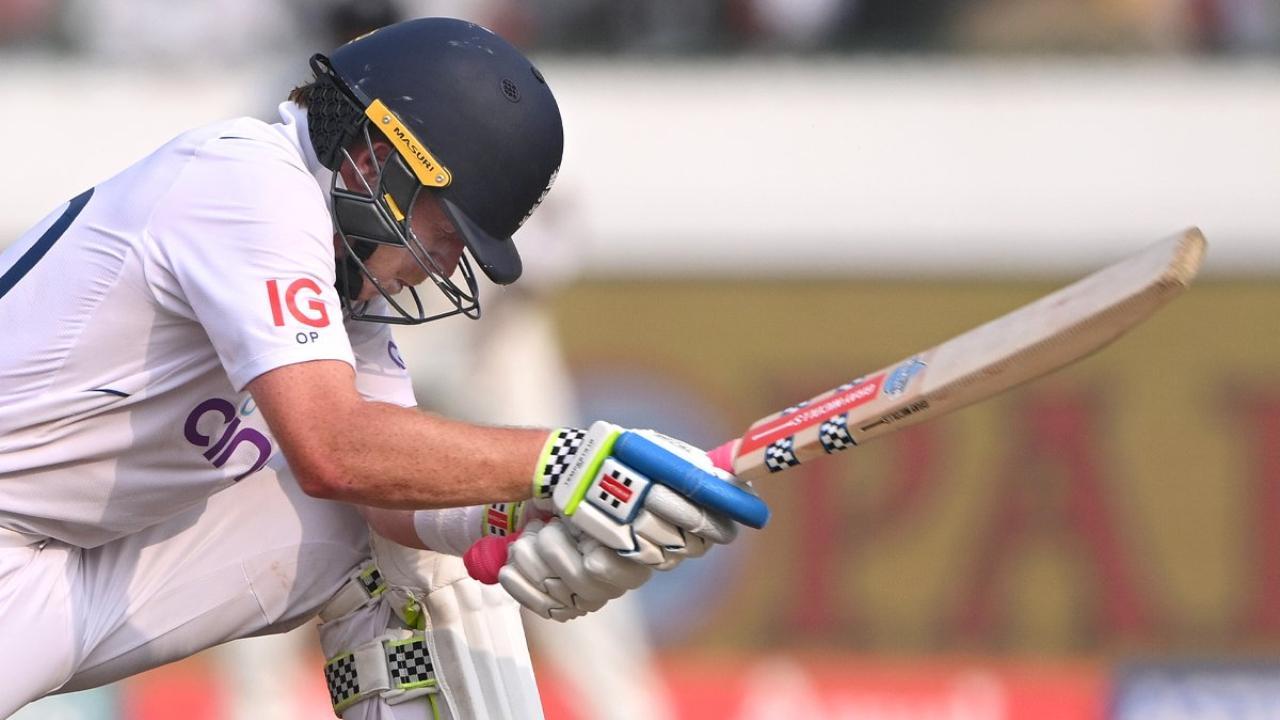 England Lead by 175 in Gritty Day 4 Battle vs India